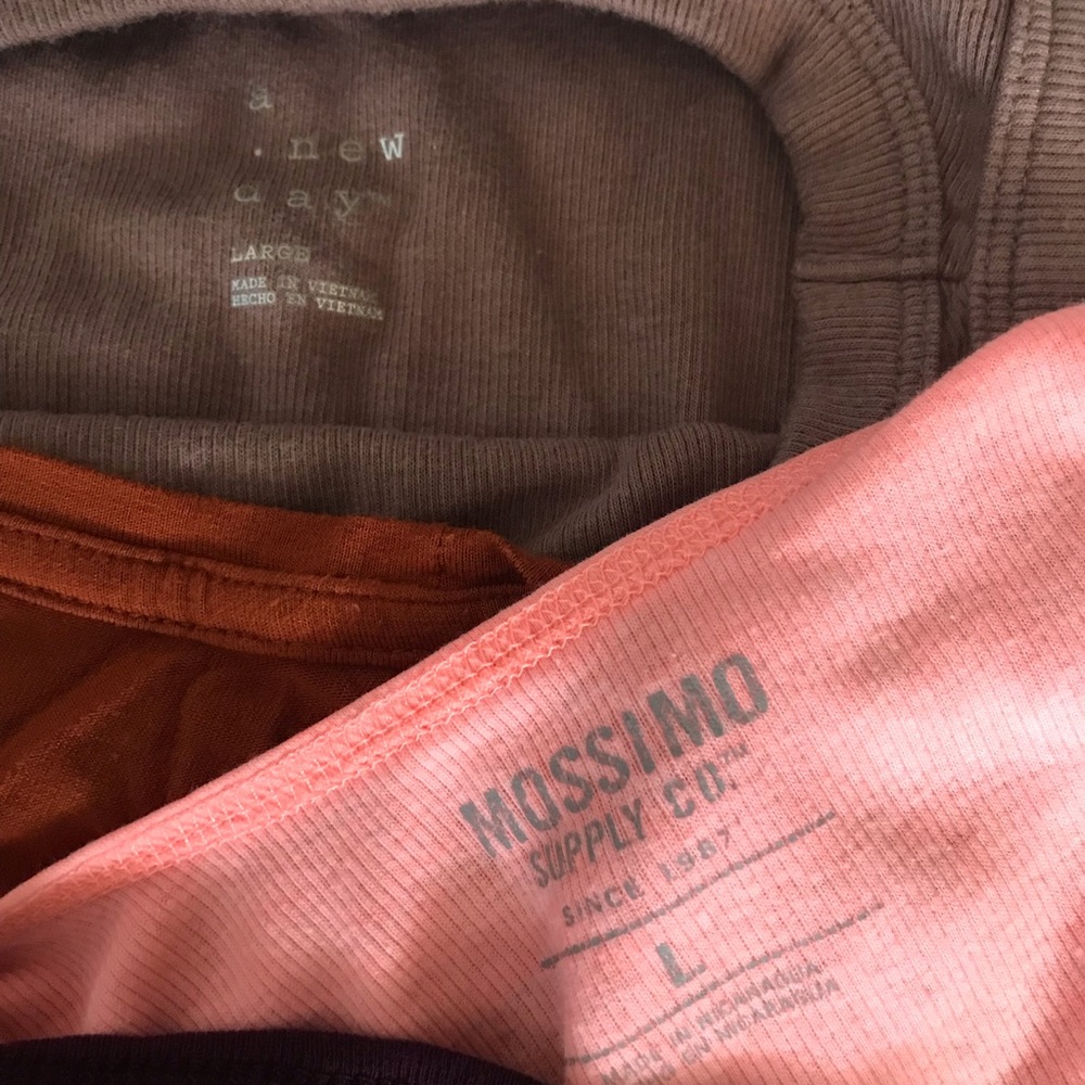 Lot of 4 tank tops !!! - Picture 13 of 13